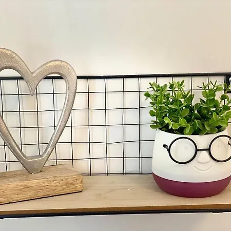 Red Ultracentral Old Town דירה *