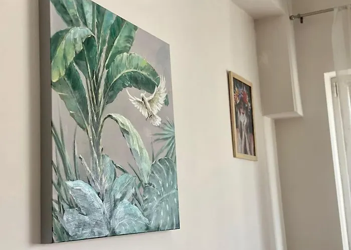 Red Ultracentral Old Town Bucareste