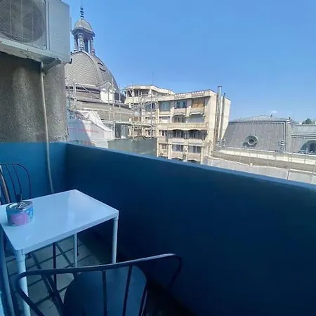 Red Ultracentral Old Town * Бухарест